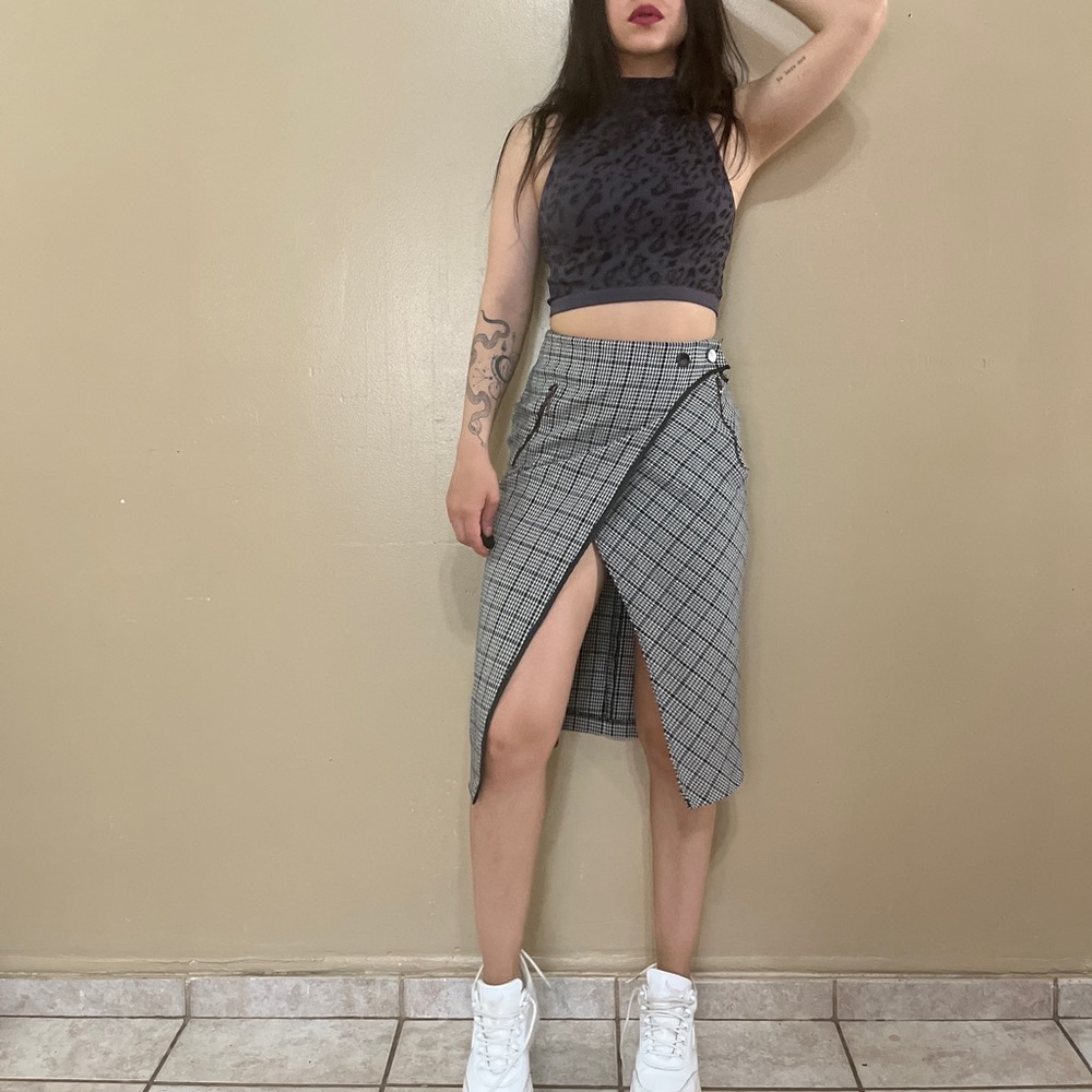 Zara Basic Collection Mid Skirt